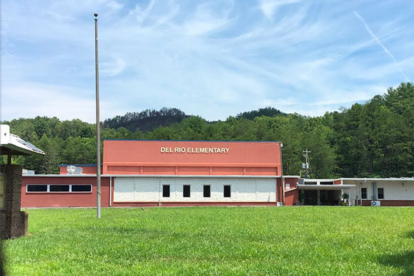 del_rio_elementary_school_building_600x400